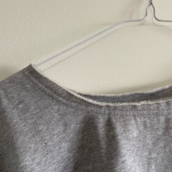 RVCA Grey cropped crew neck - Picture 2 of 3